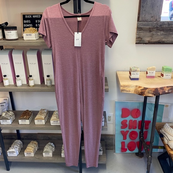 NWT - Sunday Romper in Mauve - Picture 1 of 7